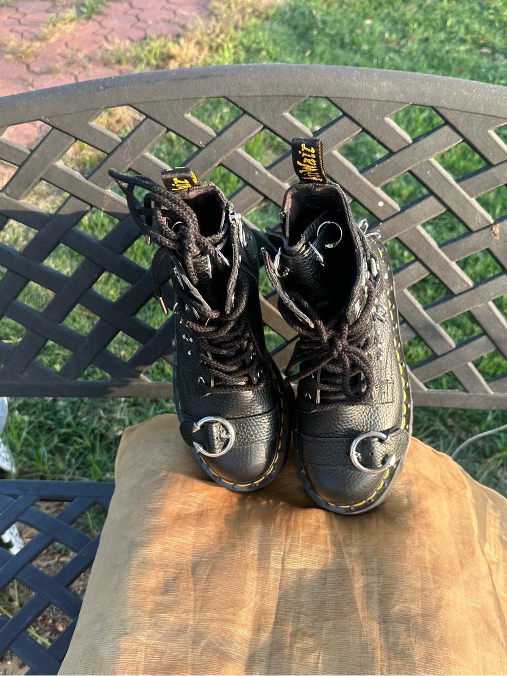 Dr. Martens Jadon HDW Black Leather Combat Boots Buckle Lace Up Women's 6 - Picture 3 of 14